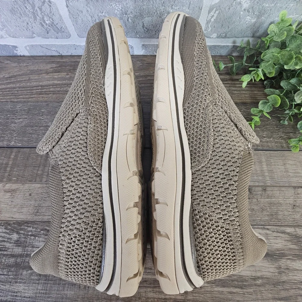 Skechers Expected Gomel Men's 8.5 Taupe Slip On Memory Foam 65086